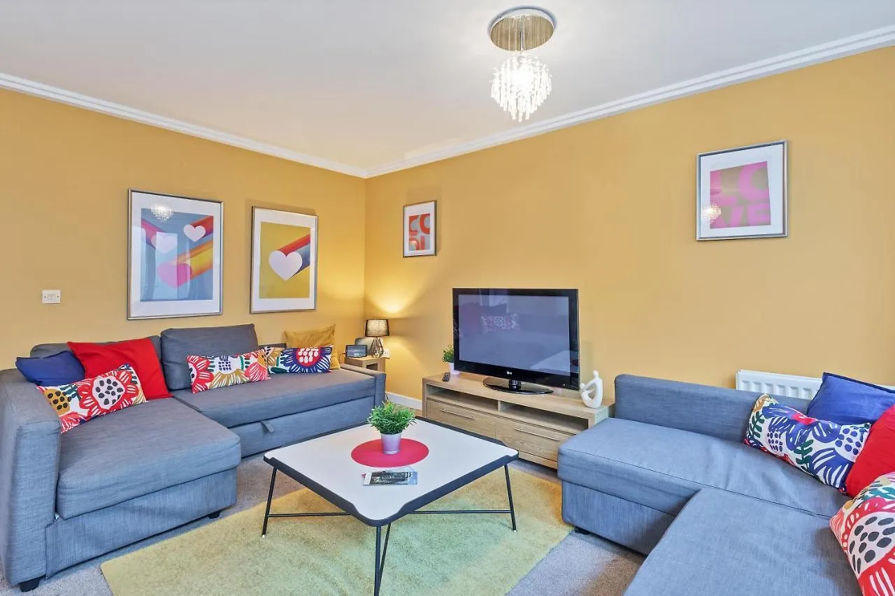 Brighton\'S Best Big House 1 - By My Getaways contacts