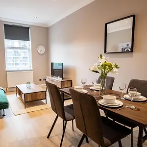 Apartment Deluxe Modern 1&2 Bed Near & Station, Brighton